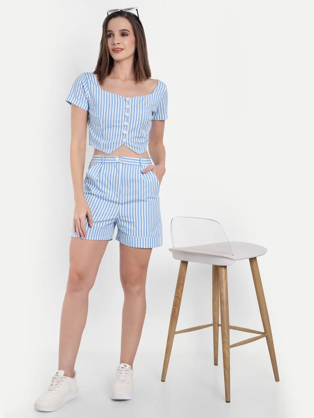 ecomm female shoot